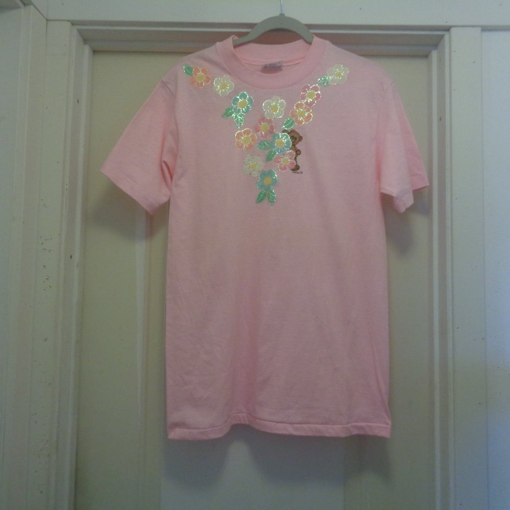 DEMURE SWEET BARBIECORE KAWAII PRETTY IN PINK HANES PAINTGLITTER FLOWERS BEA…